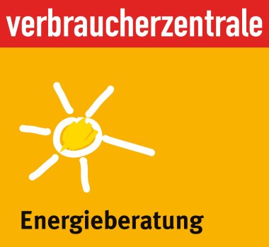 Logo der Energieberatung der Verbauchertenrale. Die Kopfzeile des Bildes bildet ein roter Balken auf dem in weißer Schrift "Verbraucherzentrale" steht. Der Rest des Bildes hat einen orangen Hintergrund. Am unteren Rand steht in schwarz "Energieberatung" und in der Mitte ist in weiß eine Sonne gezeichnet deren Mittelpunkt grob mit gelb ausgemalt ist.  